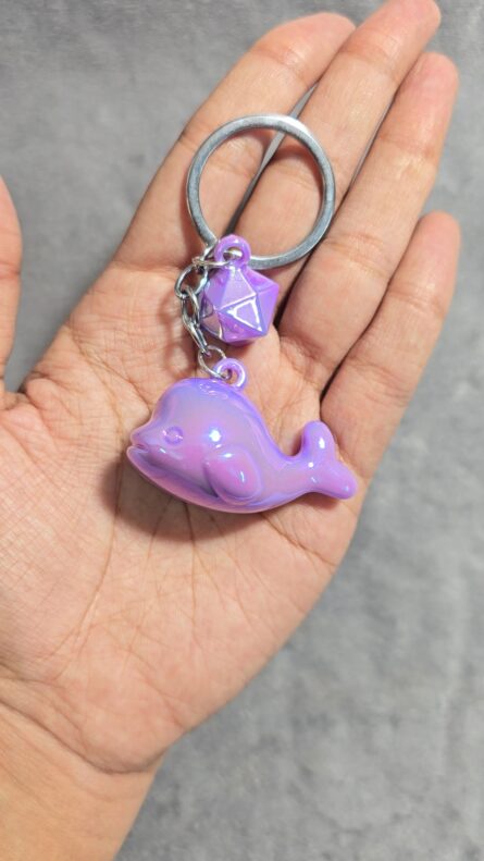 Rainbow whale keychain - Image 1