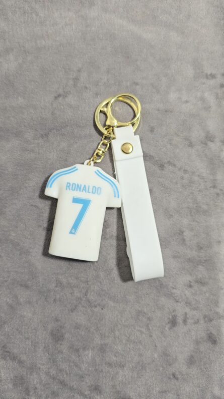 CR7 jersey keychain - Image 2