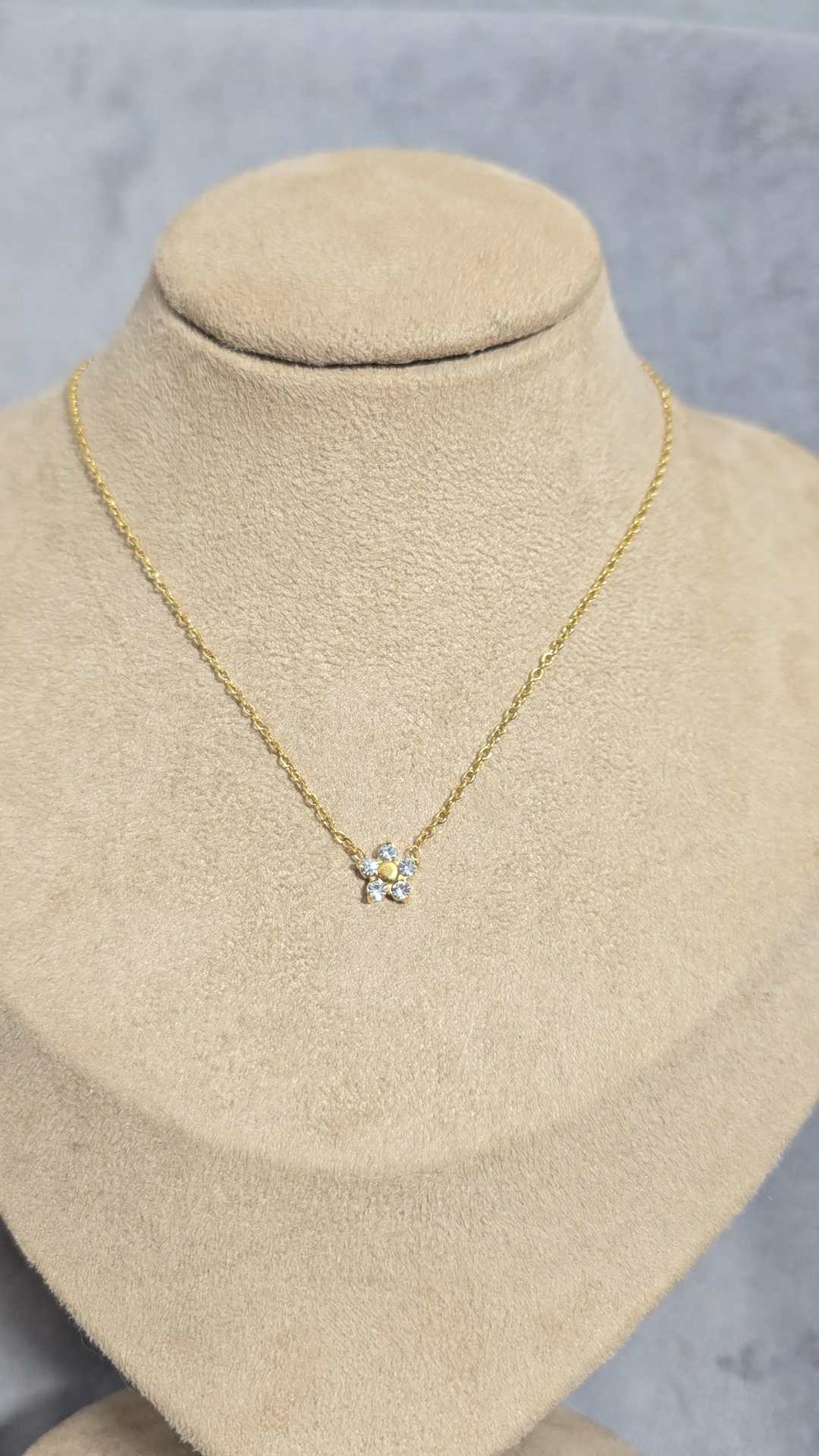 lone-flower-ss-chain.jpg